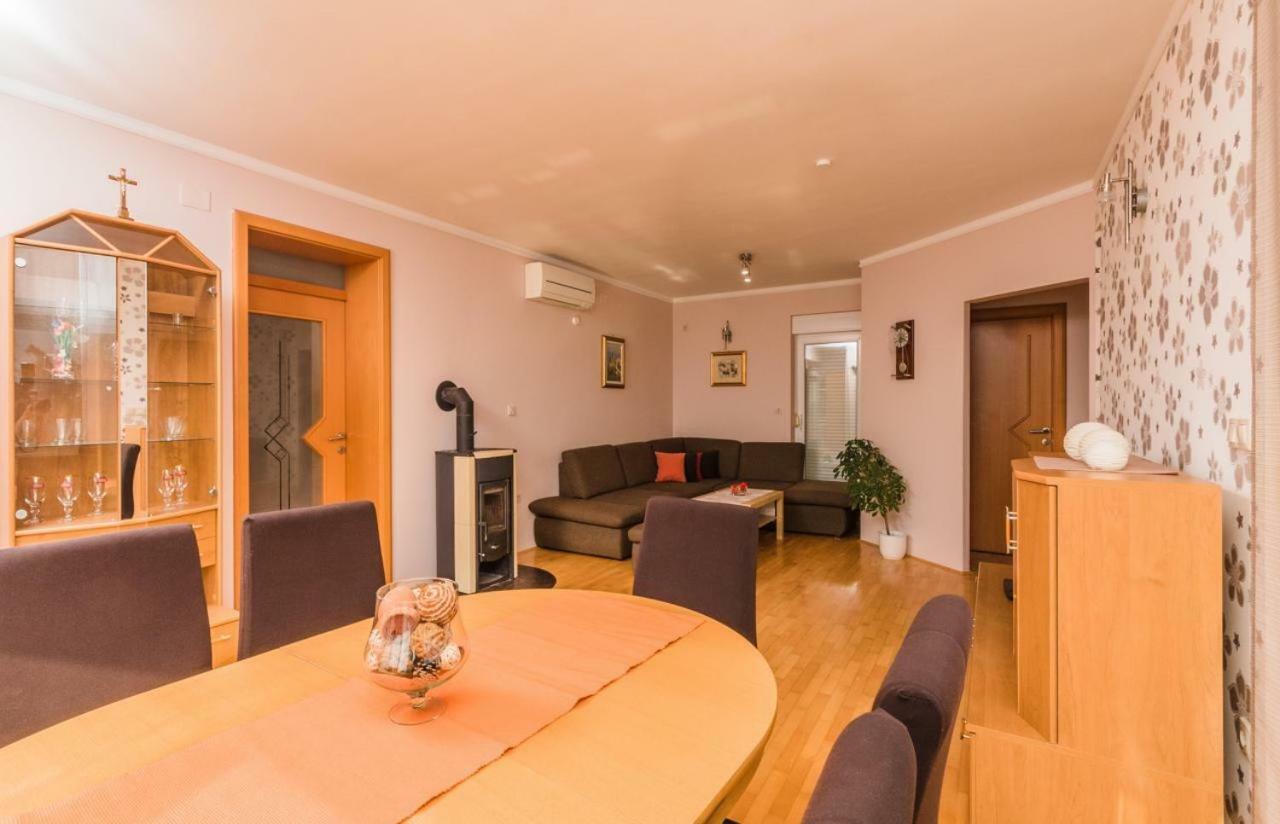 Apartman Klara Crikvenica Eksteriør bilde